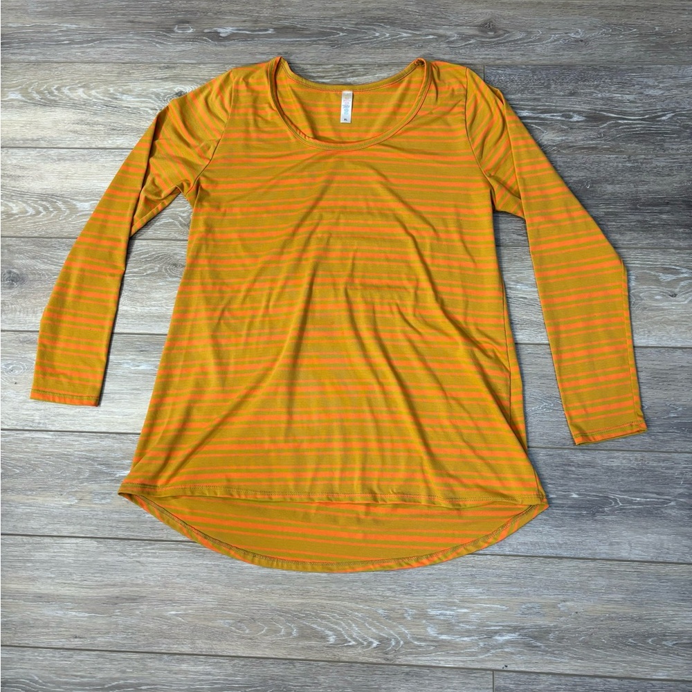 Lularoe Lynnae Top Sz XL Long Sleeve Casual Comfortable Fall Halloween Colorful